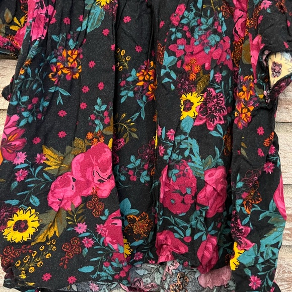 Rue 21 Floral Off the Shoulder Crop Top - Picture 6 of 10